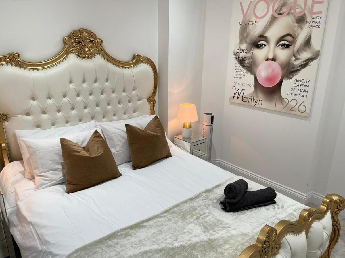 Salt Hill Windsor Legoland Eton Heathrow Luxury 2 Bed 1 Bath Free Parking Apartment Slough Ngoại thất bức ảnh
